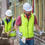 Se requieren ayudantes de construcción sin experiencia